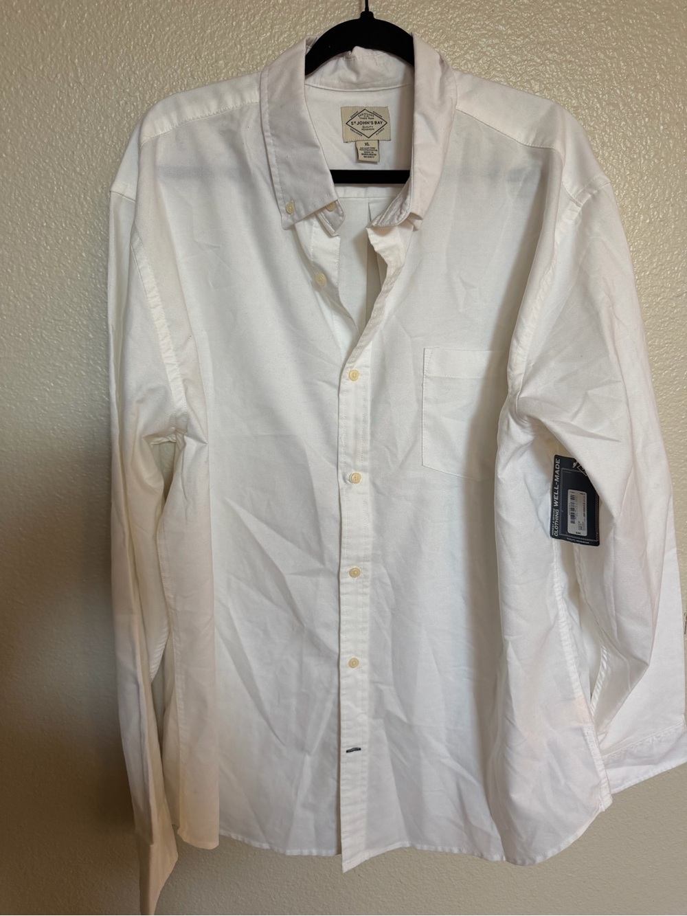St. John’s Bay Men’s XL White Button-Down Men's Shirt - Classic Oxford NWT